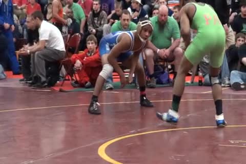 135 lbs semi-finals Mark Hall MN vs. Steve Spearman PA